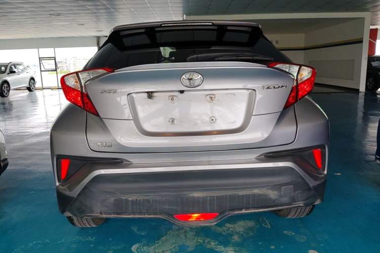Used Toyota IZOA 2018 2.0L Yichi Edition China V Standard Rear