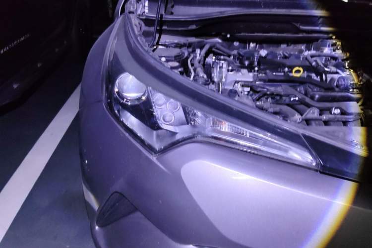Used Toyota IZOA 2018 2.0L Yichi Edition China V Standard Right Front Headlight