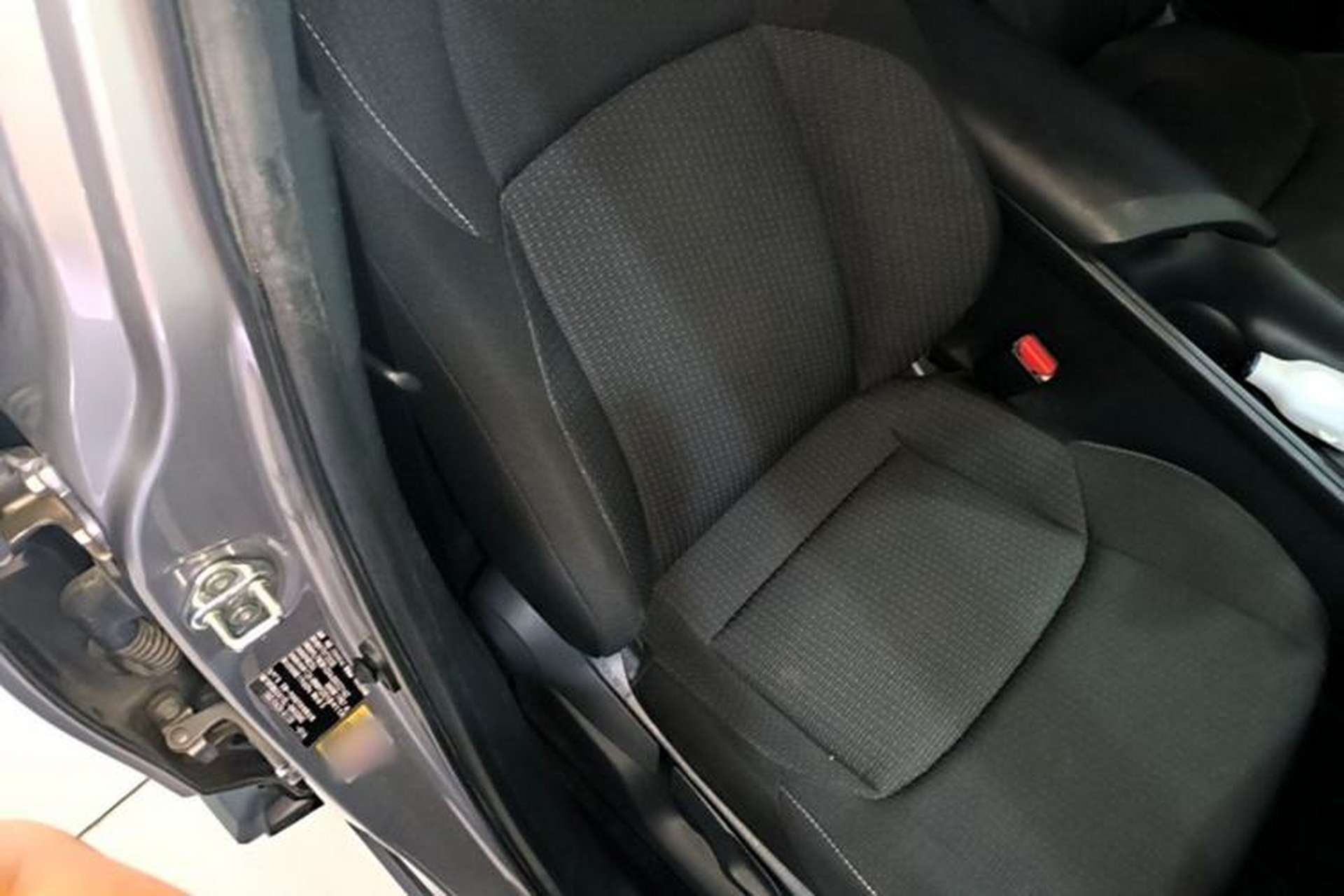 Used Toyota IZOA 2018 2.0L Yidong Version China V Standard Right Front Seat