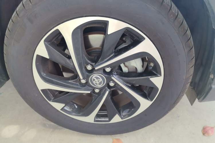 Used Toyota IZOA 2018 2.0L Yichi Edition China V Standard Right Front Wheel Hub