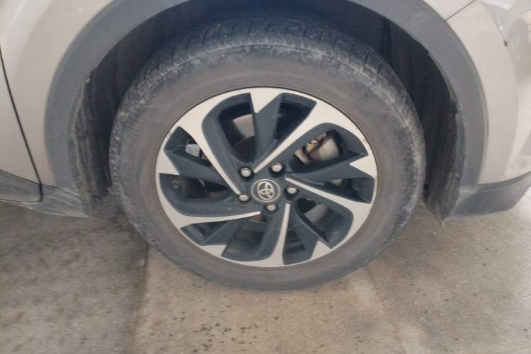 Used Toyota IZOA 2018 2.0L Yichi Edition China V Standard Right Front Wheel Hub