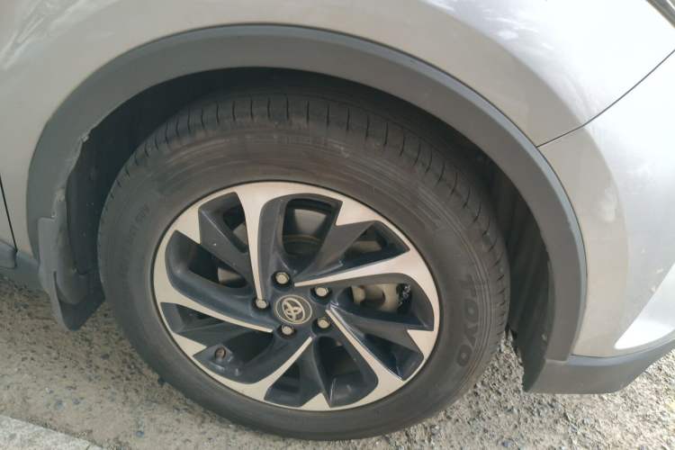 Used Toyota IZOA 2018 2.0L Yichi Edition China V Standard Right Front Wheel Hub