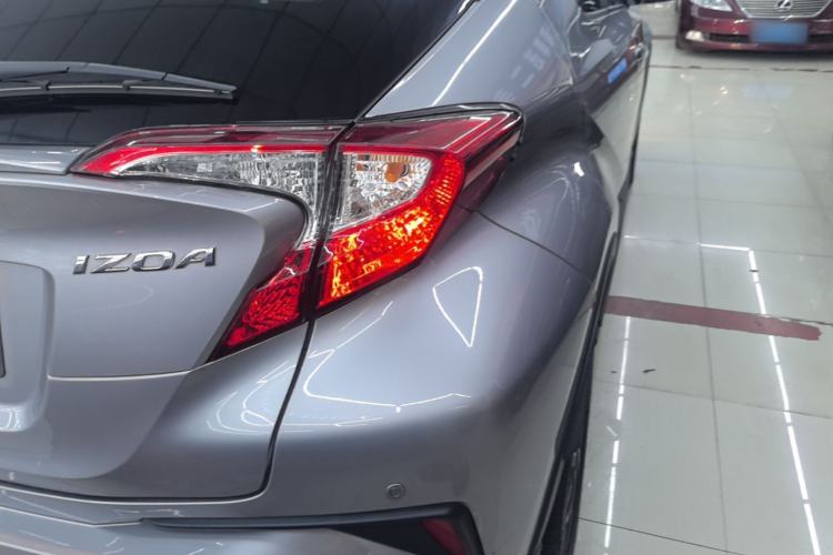 Used Toyota IZOA 2018 2.0L Yichi Version China VI Standard Right Rear Taillight