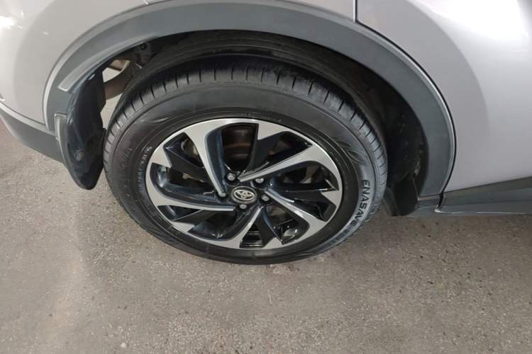 Used Toyota IZOA 2018 2.0L Yichi Edition China V Standard Right Rear Wheel Hub