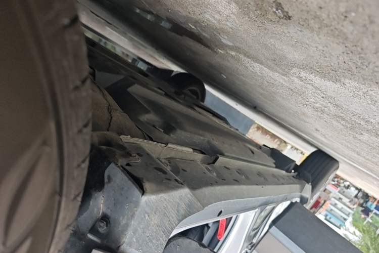 Used Toyota IZOA 2018 2.0L Yichi Version China VI Standard Right Side Sill
