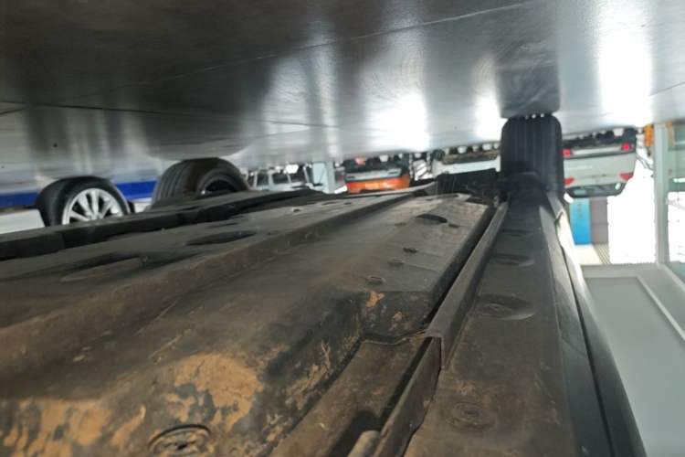 Used Toyota IZOA 2018 2.0L Yichi Version China VI Standard Right Side Sill