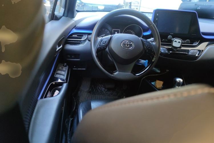 Used Toyota IZOA 2018 2.0L Yichi Version China VI Standard Steering Wheel