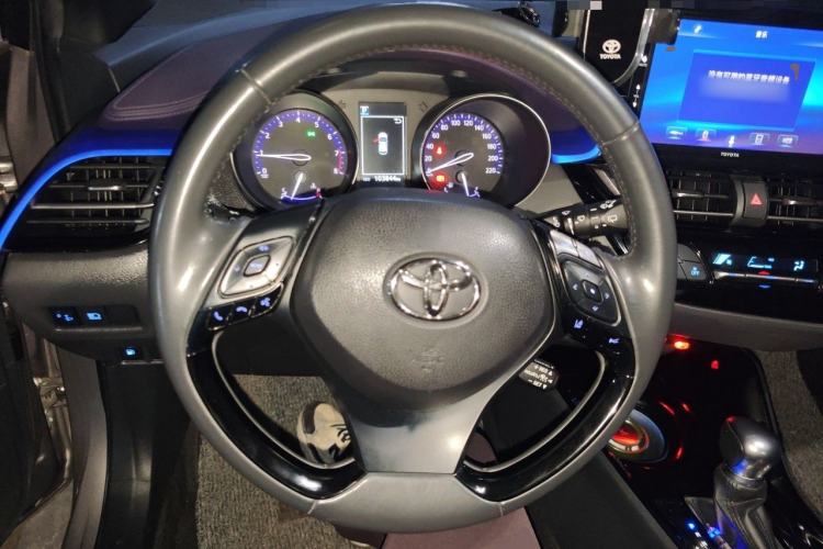 Used Toyota IZOA 2018 2.0L Yichi Version China VI Standard Steering Wheel