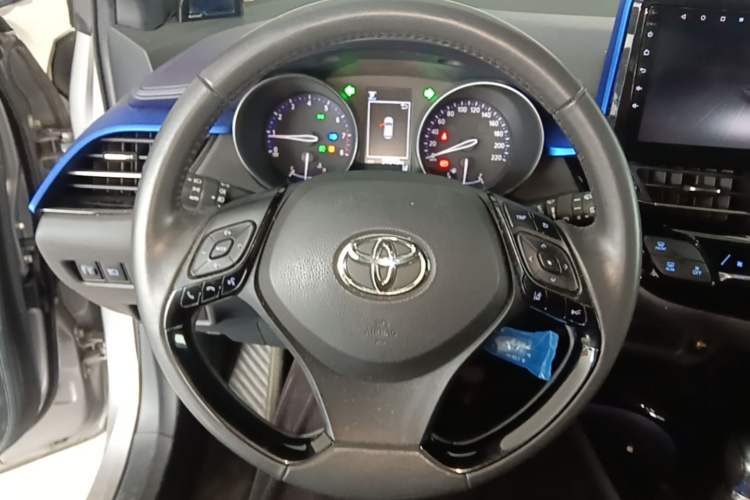 Used Toyota IZOA 2018 2.0L Yichi Version China VI Standard Steering Wheel