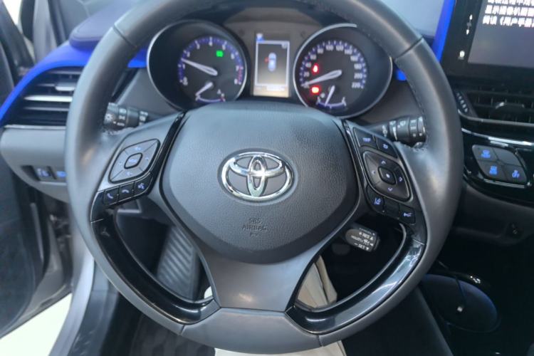 Used Toyota IZOA 2018 2.0L Yichi Version China VI Standard Steering Wheel