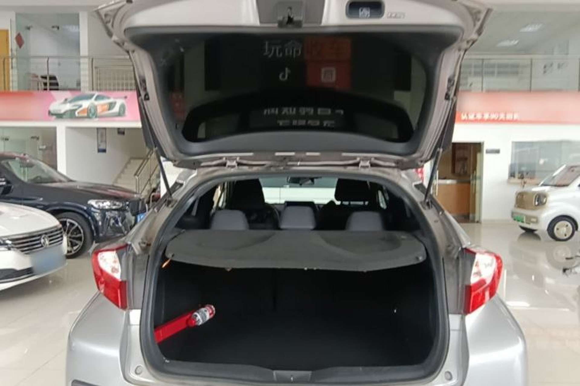 Used Toyota IZOA 2018 2.0L Yichi Version China VI Standard Trunk
