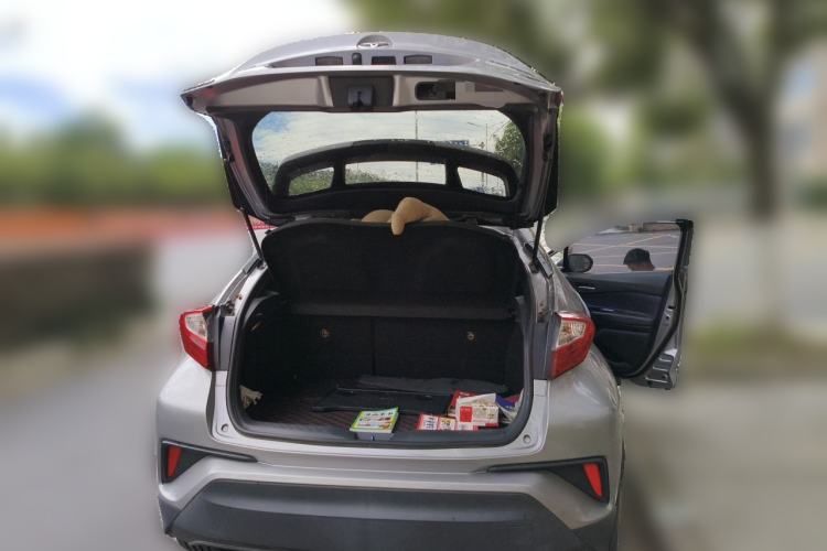 Used Toyota IZOA 2018 2.0L Yichi Edition China V Standard Trunk