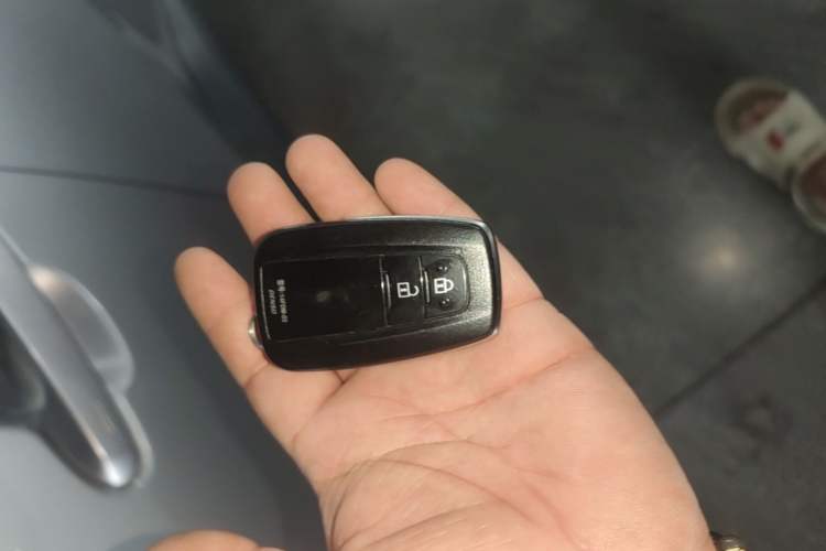 Used Toyota IZOA 2018 2.0L Yichi Edition China V Standard Vehicle Key