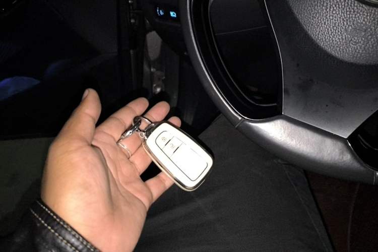 Used Toyota IZOA 2018 2.0L Yichi Version China VI Standard Vehicle Key