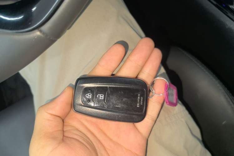Used Toyota IZOA 2018 2.0L Yichi Version China VI Standard Vehicle Key