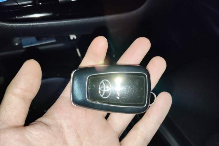 Used Toyota IZOA 2018 2.0L Yichi Edition China V Standard Vehicle Key