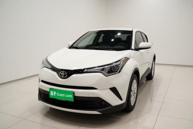 Używany Toyota IZOA 2018 2.0L Yidong Edition China VI