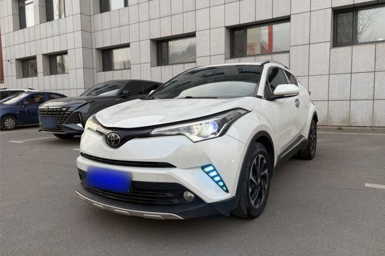 Used Toyota IZOA 2018 2.0L Yichi Edition China V Standard Guazi used car, China used car export, Used car for sale, Used cars, Cheapest cars for sale