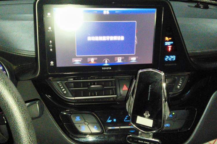 Used Toyota IZOA 2018 2.0L Yidong Edition China VI Audio And AC Panel