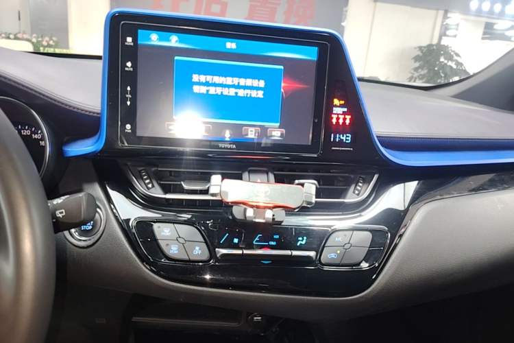 Used Toyota IZOA 2018 2.0L Yichi Version China VI Standard Audio And AC Panel