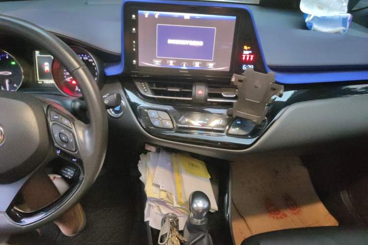 Used Toyota IZOA 2018 2.0L Yichi Version China VI Standard Audio And AC Panel