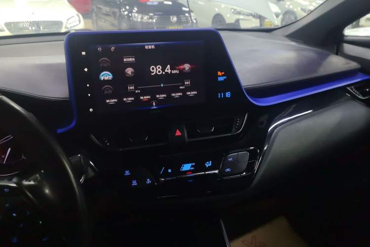 Used Toyota IZOA 2018 2.0L Yichi Edition China V Standard Audio And AC Panel