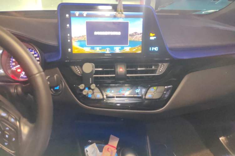 Used Toyota IZOA 2018 2.0L Yichi Edition China V Standard Audio And AC Panel