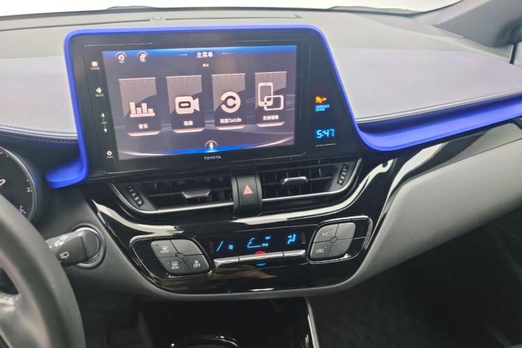 Used Toyota IZOA 2018 2.0L Yichi Edition China V Standard Audio And AC Panel
