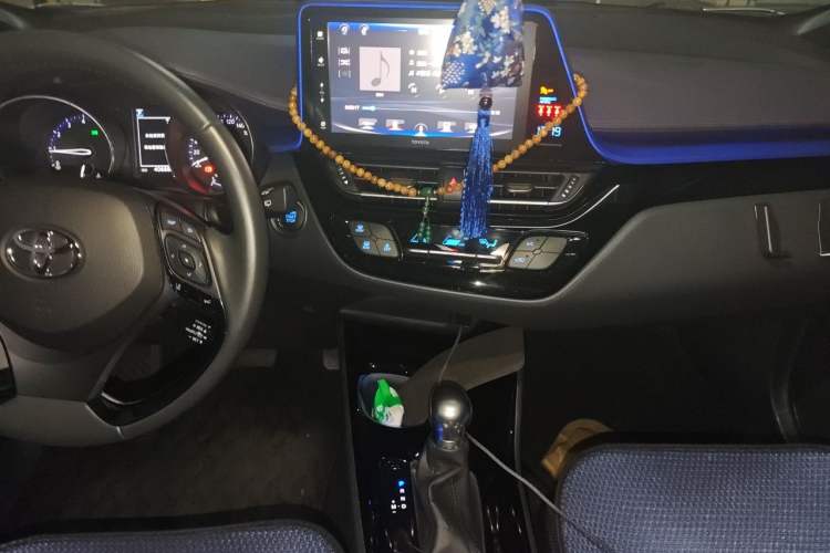 Used Toyota IZOA 2018 2.0L Yichi Version China VI Standard Audio And AC Panel