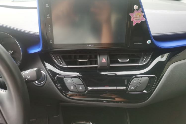 Used Toyota IZOA 2018 2.0L Yichi Edition China V Standard Audio And AC Panel