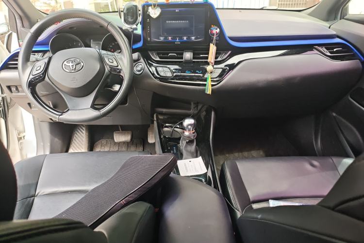 Used Toyota IZOA 2018 2.0L Yichi Version China VI Standard Audio And AC Panel