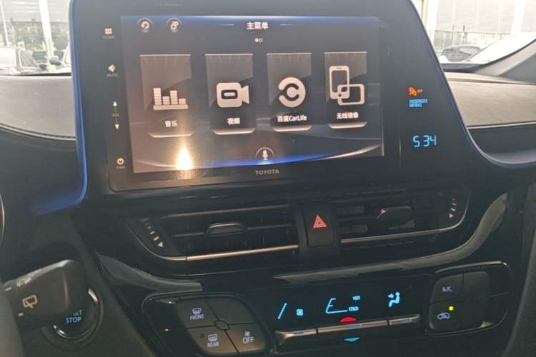 Used Toyota IZOA 2018 2.0L Yichi Edition China V Standard Audio And AC Panel