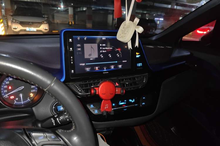 Used Toyota IZOA 2018 2.0L Yichi Edition China V Standard Audio And AC Panel