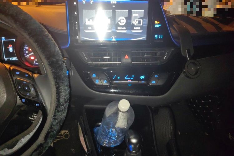 Used Toyota IZOA 2018 2.0L Yichi Version China VI Standard Audio And AC Panel