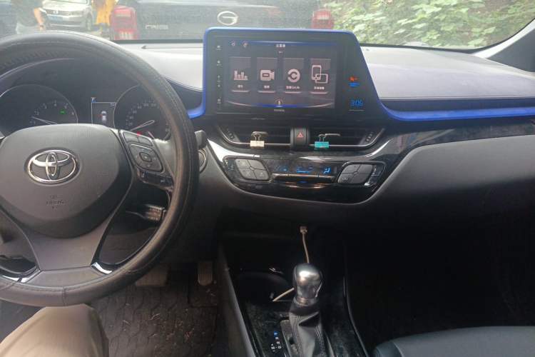 Used Toyota IZOA 2018 2.0L Yichi Edition China V Standard Audio And AC Panel