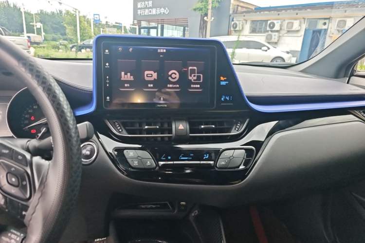 Used Toyota IZOA 2018 2.0L Yichi Edition China V Standard Audio And AC Panel