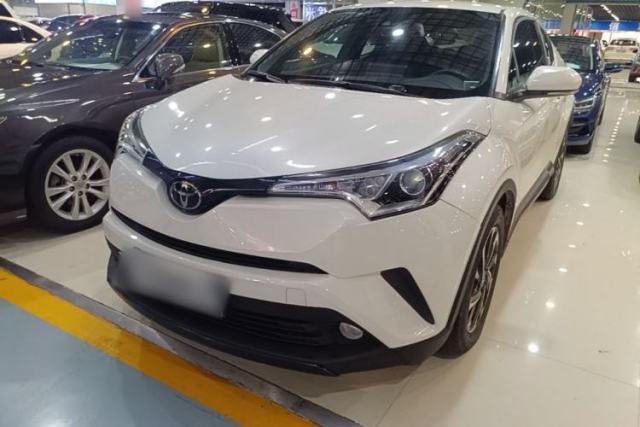 Used Toyota IZOA 2018 2.0L Yichi Version China VI Standard