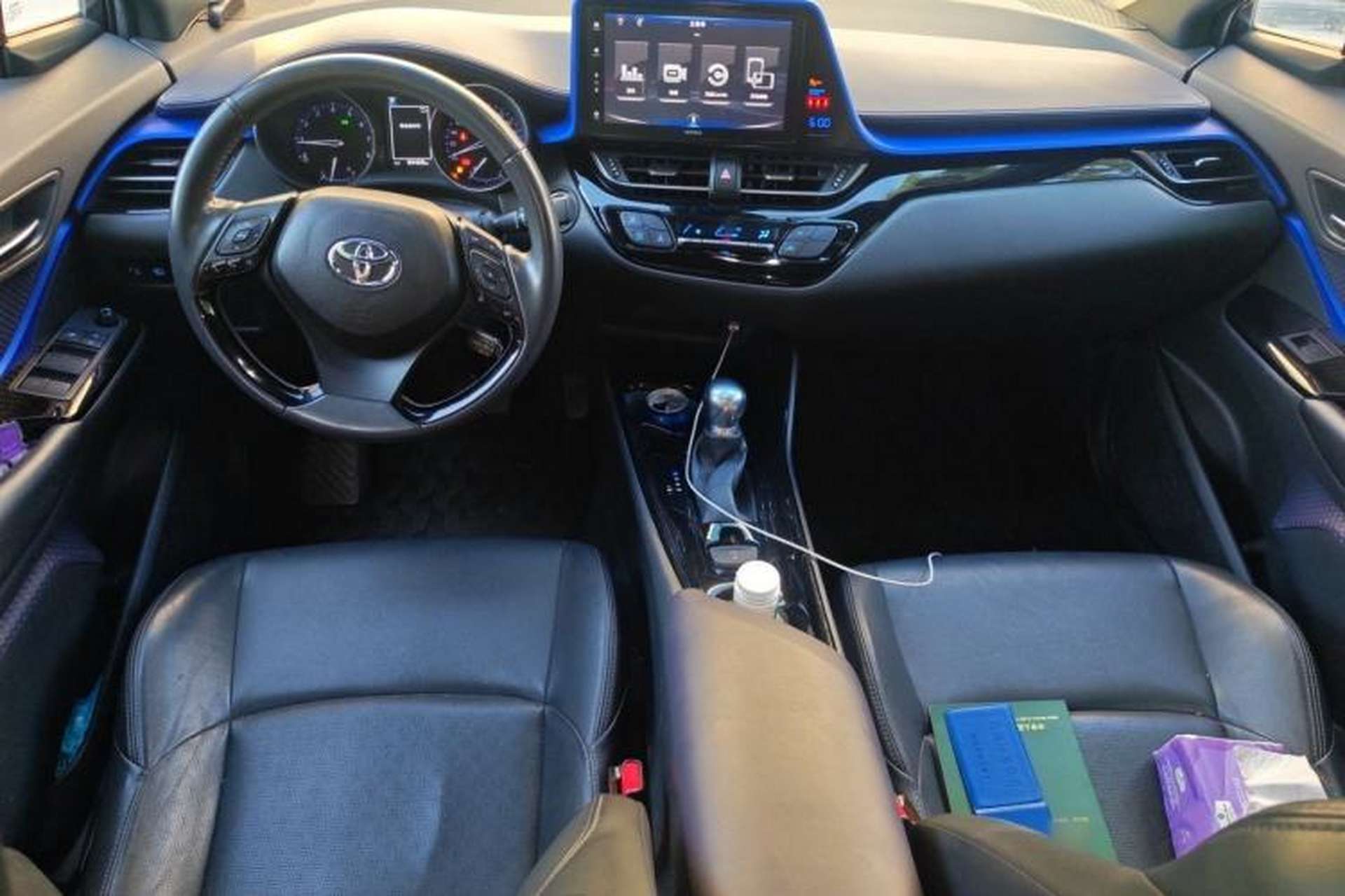 Used Toyota IZOA 2018 2.0L Yichi Version China VI Standard Center Console