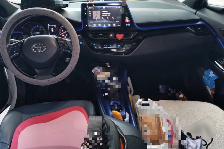 Used Toyota IZOA 2018 2.0L Yichi Edition China V Standard Center Console