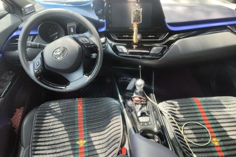 Used Toyota IZOA 2018 2.0L Yichi Version China VI Standard Center Console