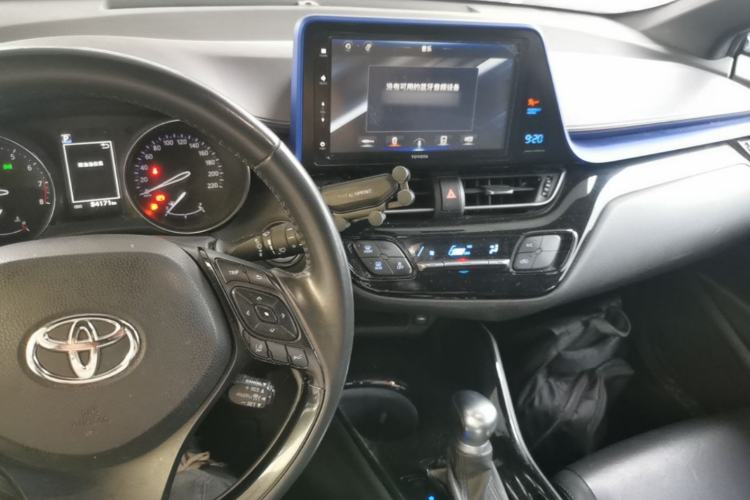 Used Toyota IZOA 2018 2.0L Yichi Edition China V Standard Center Console