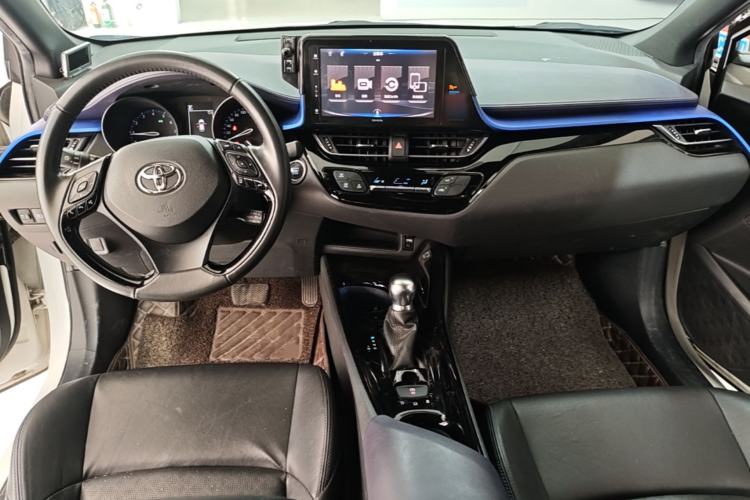 Used Toyota IZOA 2018 2.0L Yichi Version China VI Standard Center Console
