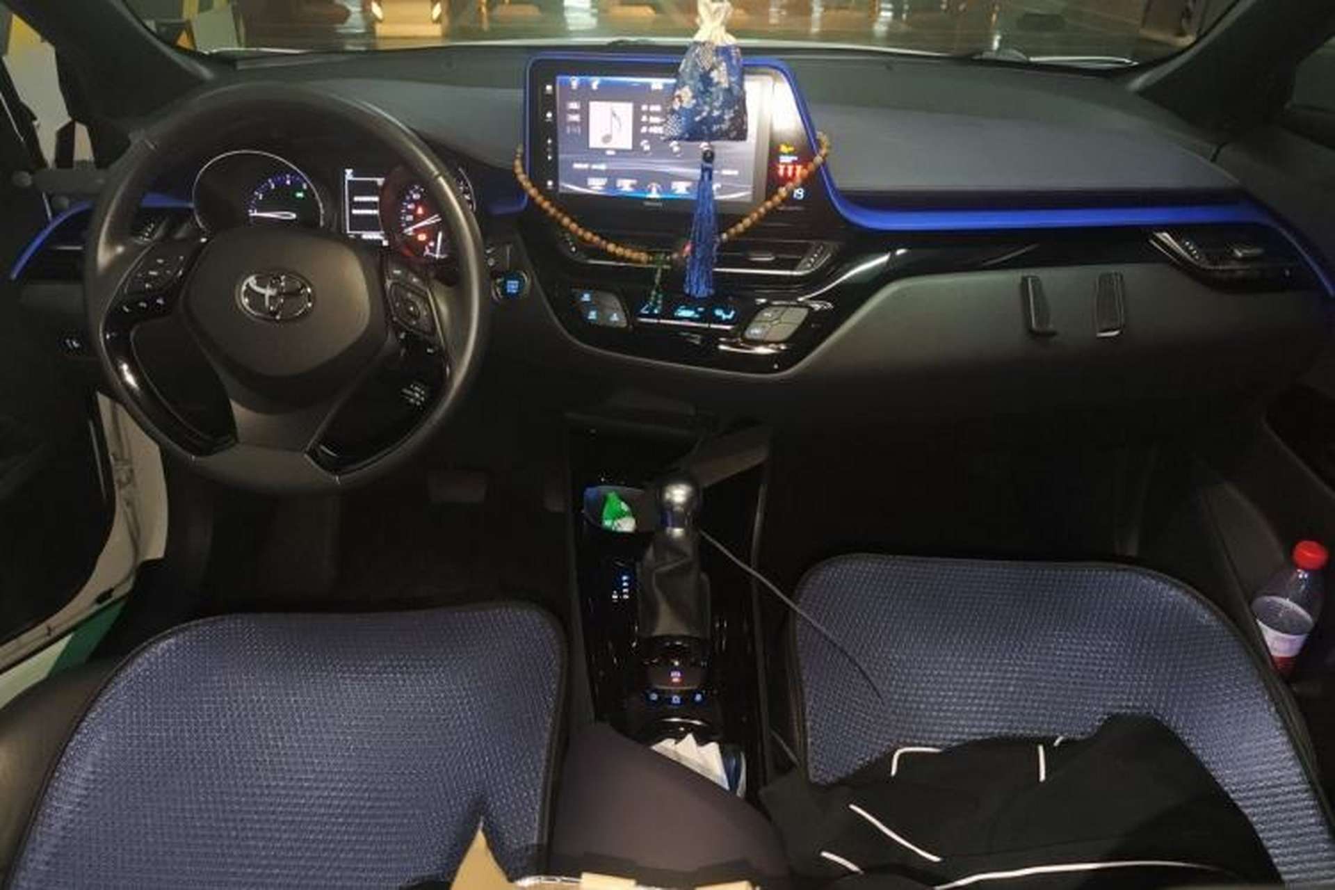 Used Toyota IZOA 2018 2.0L Yichi Version China VI Standard Center Console