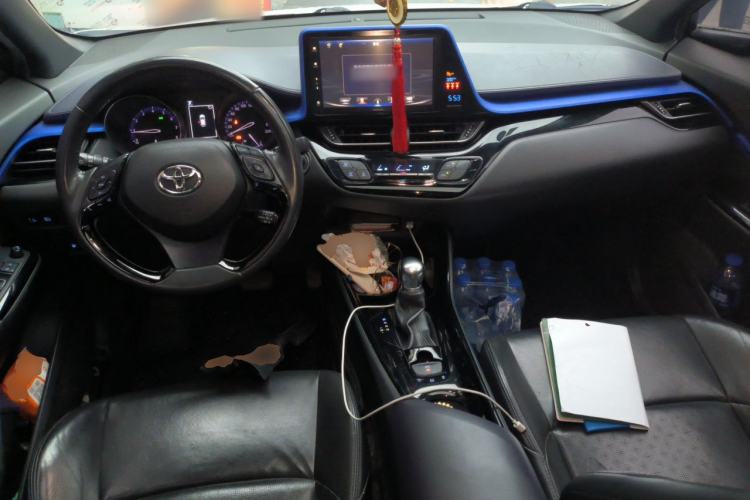 Used Toyota IZOA 2018 2.0L Yichi Version China VI Standard Center Console