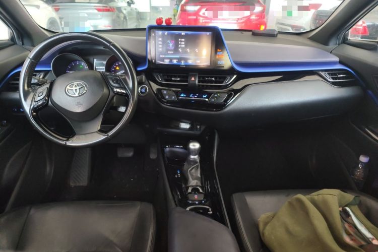 Used Toyota IZOA 2018 2.0L Yichi Version China VI Standard Center Console