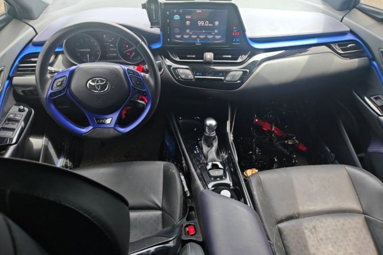 Used Toyota IZOA 2018 2.0L Yichi Edition China V Standard Center Console