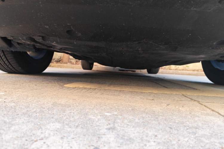 Used Toyota IZOA 2018 2.0L Yichi Version China VI Standard Chassis Front