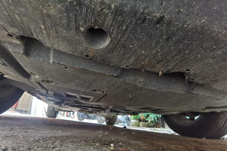 Used Toyota IZOA 2018 2.0L Yichi Version China VI Standard Chassis Front