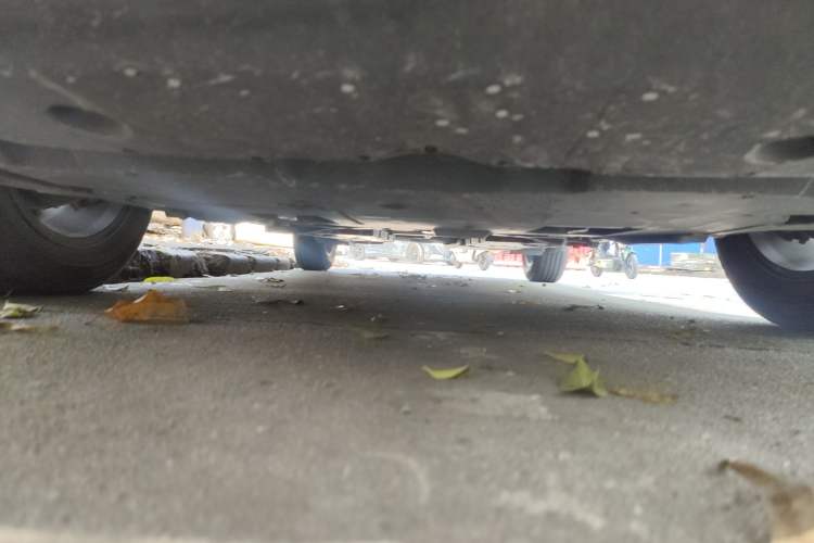Used Toyota IZOA 2018 2.0L Yichi Version China VI Standard Chassis Front