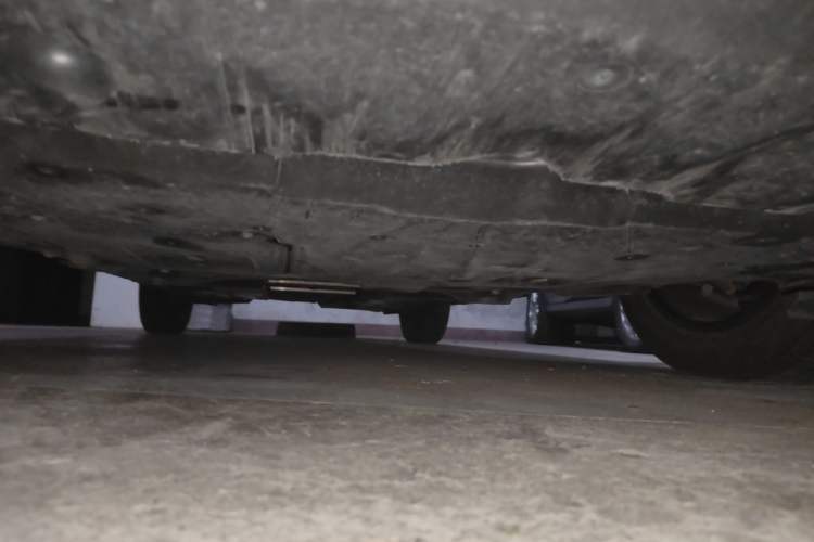Used Toyota IZOA 2018 2.0L Yichi Version China VI Standard Chassis Front